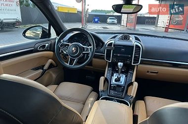 Внедорожник / Кроссовер Porsche Cayenne 2017 в Львове