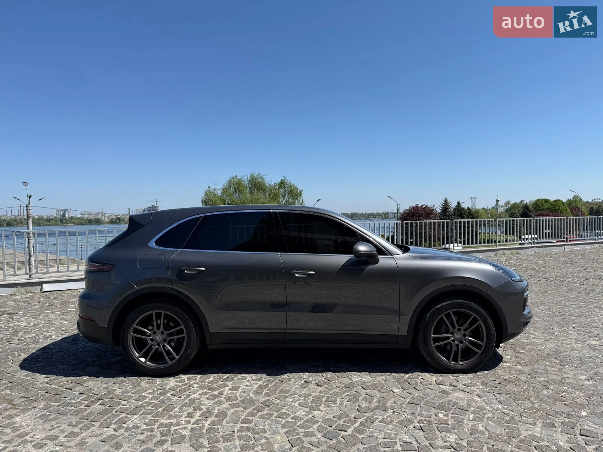 2019 Porsche Cayenne - мініатюра 5