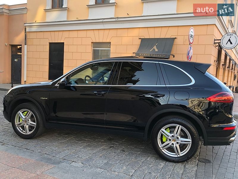 Внедорожник / Кроссовер Porsche Cayenne 2015 в Одессе