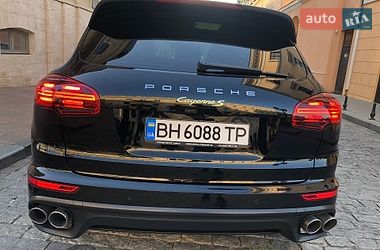 Внедорожник / Кроссовер Porsche Cayenne 2015 в Одессе