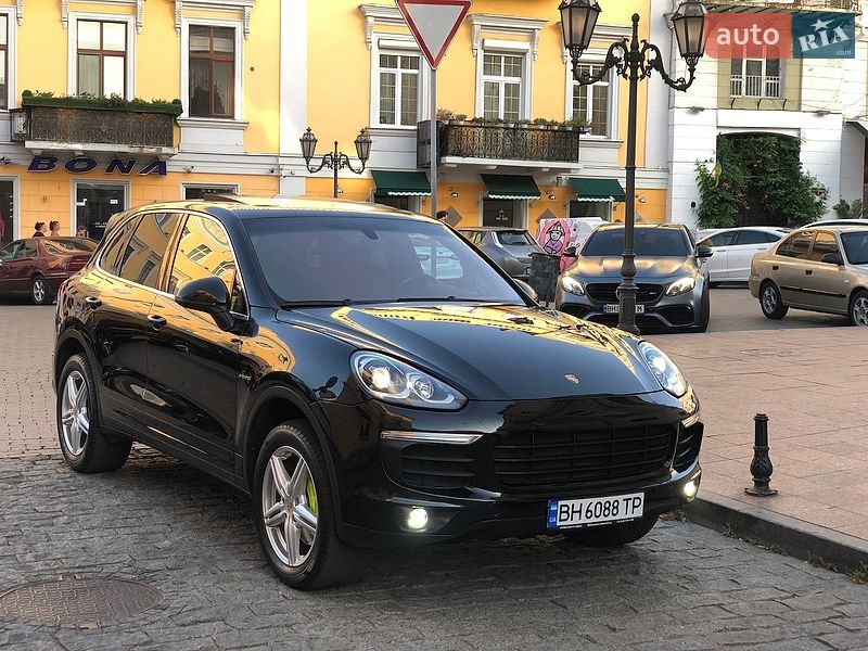Внедорожник / Кроссовер Porsche Cayenne 2015 в Одессе