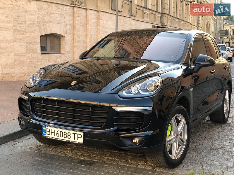 Внедорожник / Кроссовер Porsche Cayenne 2015 в Одессе