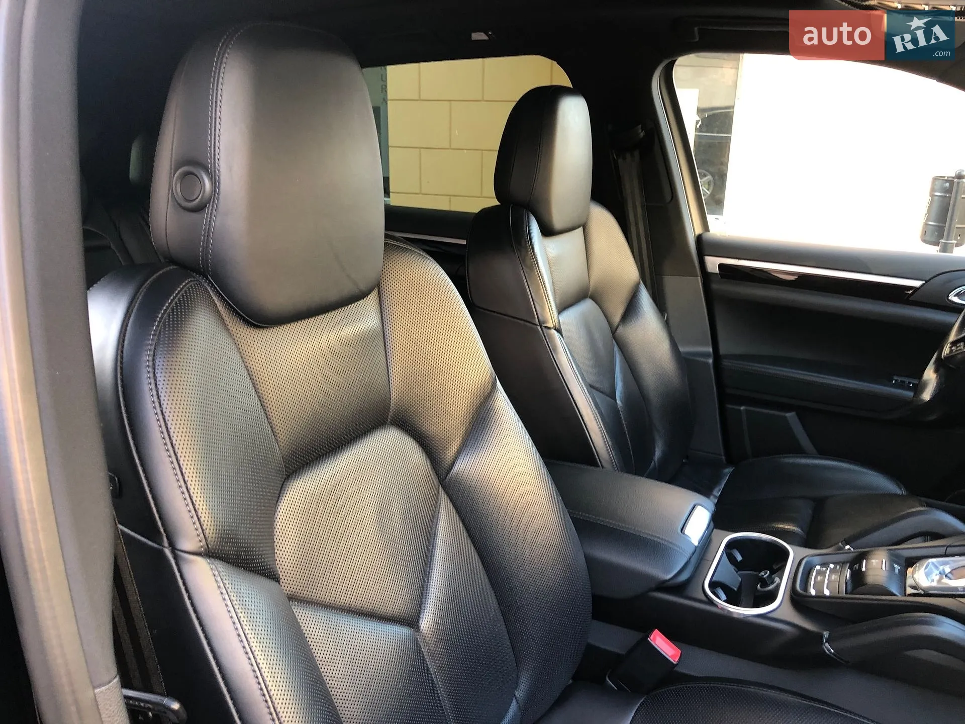2015 Porsche Cayenne - мініатюра 27