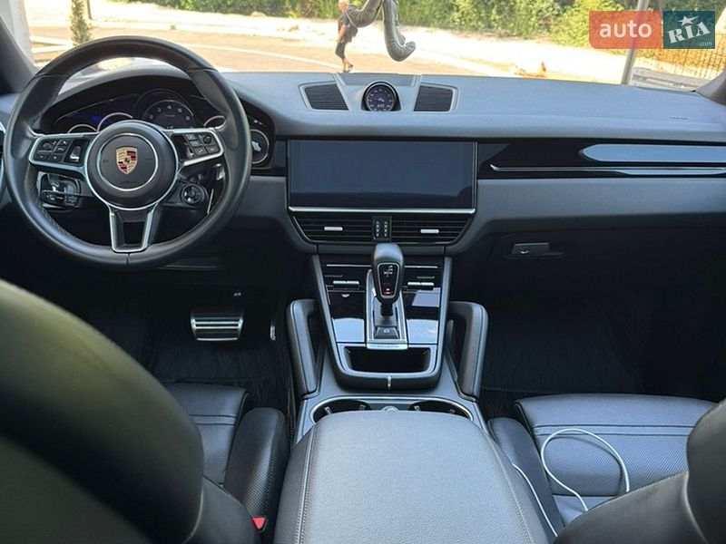 Внедорожник / Кроссовер Porsche Cayenne 2019 в Одессе