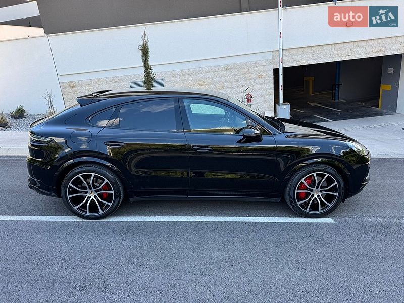 Внедорожник / Кроссовер Porsche Cayenne 2019 в Одессе