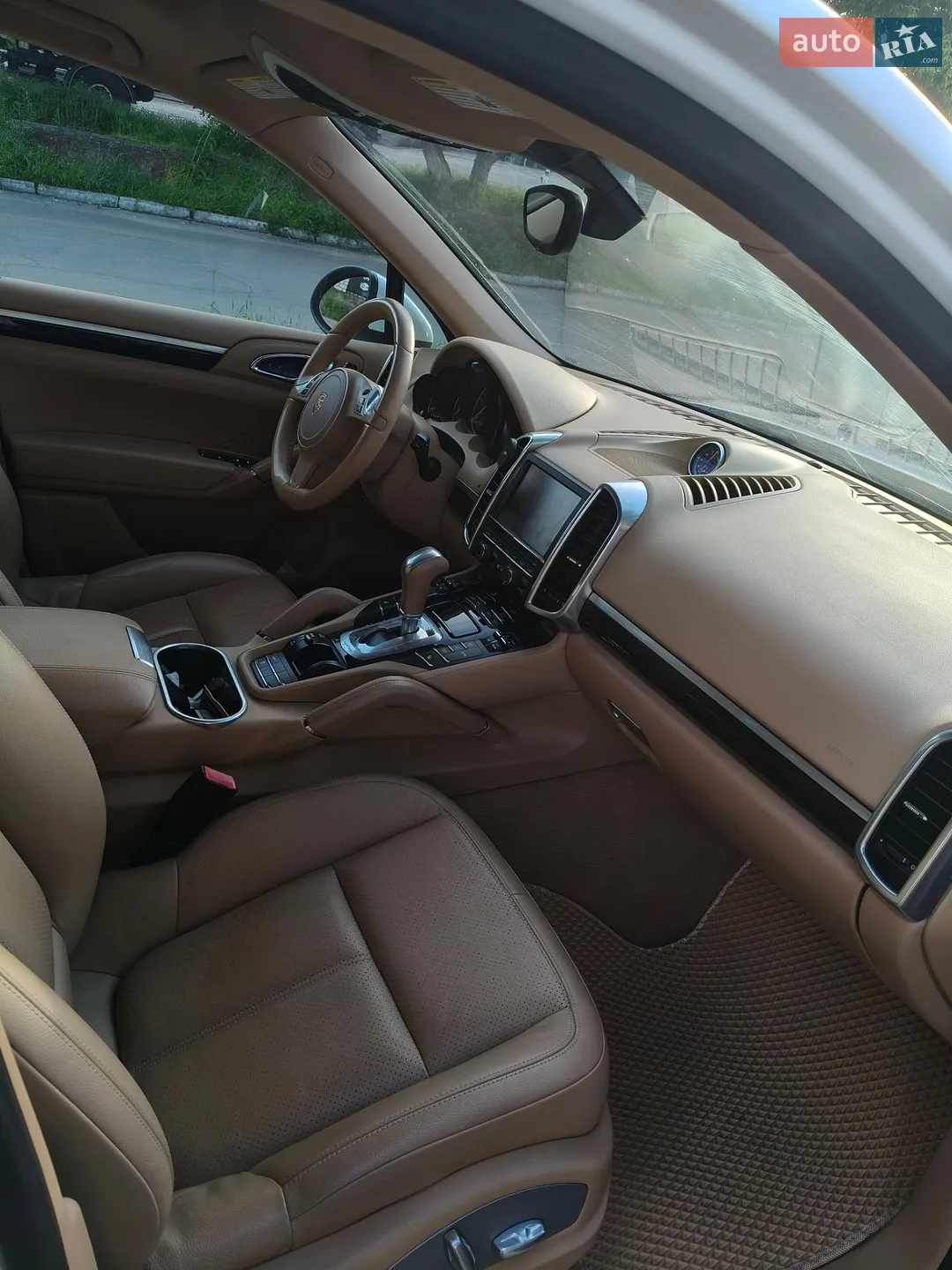 2013 Porsche Cayenne - мініатюра 11