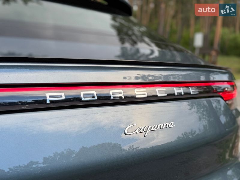 Внедорожник / Кроссовер Porsche Cayenne 2020 в Киеве