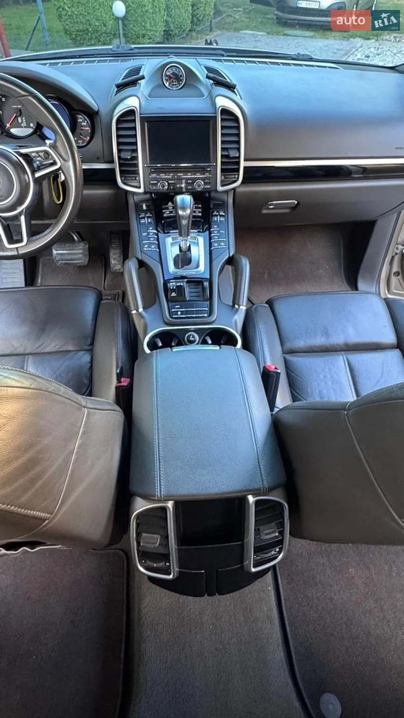2015 Porsche Cayenne - мініатюра 2