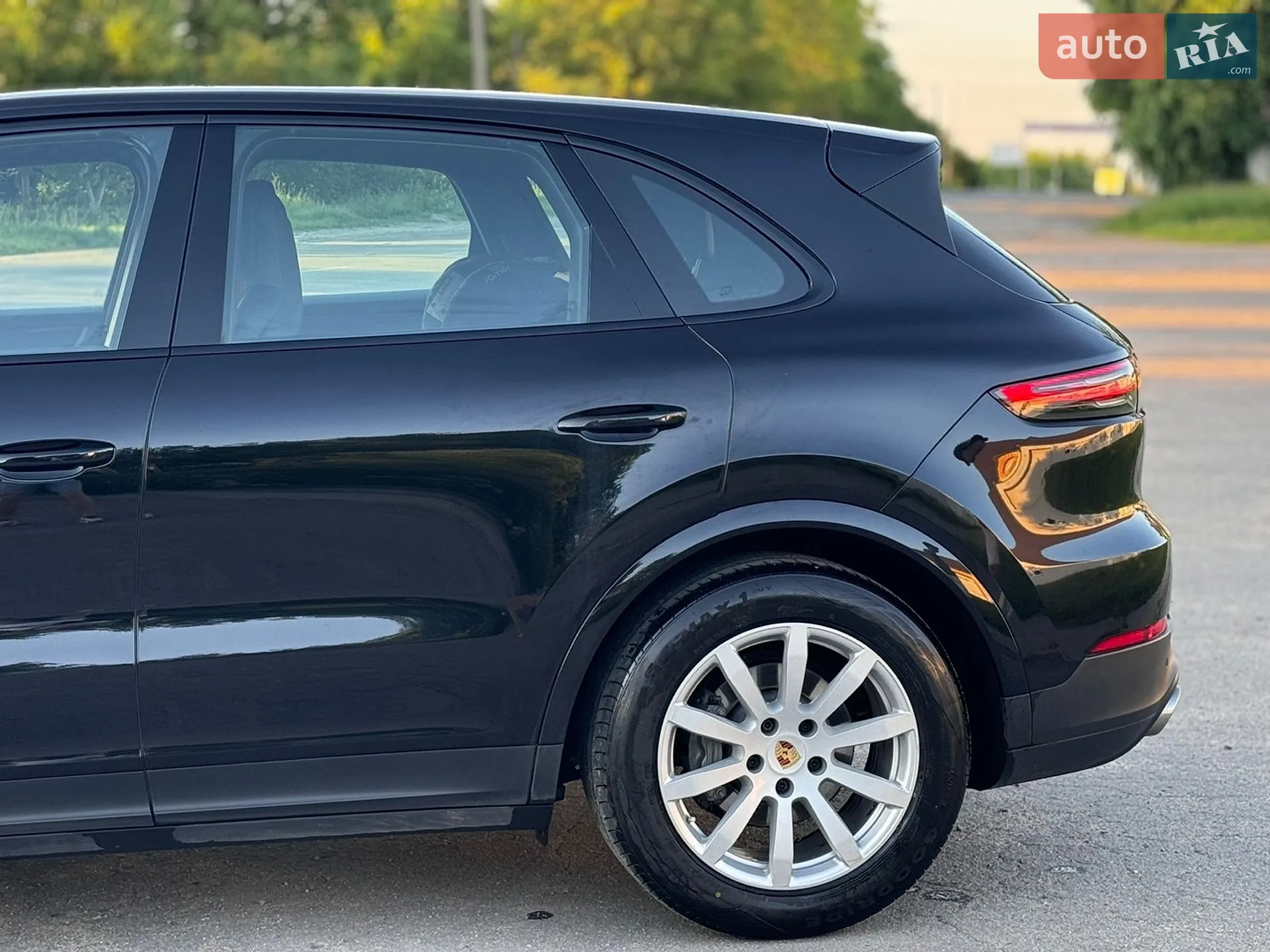 2019 Porsche Cayenne - мініатюра 7