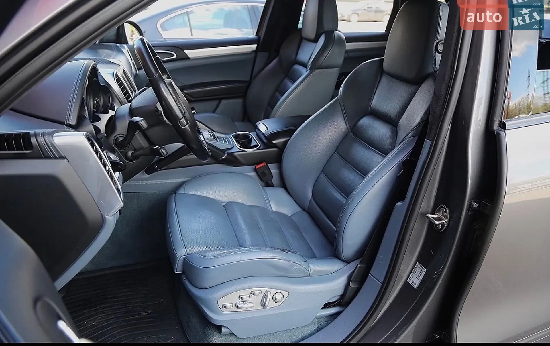 2012 Porsche Cayenne - мініатюра 8
