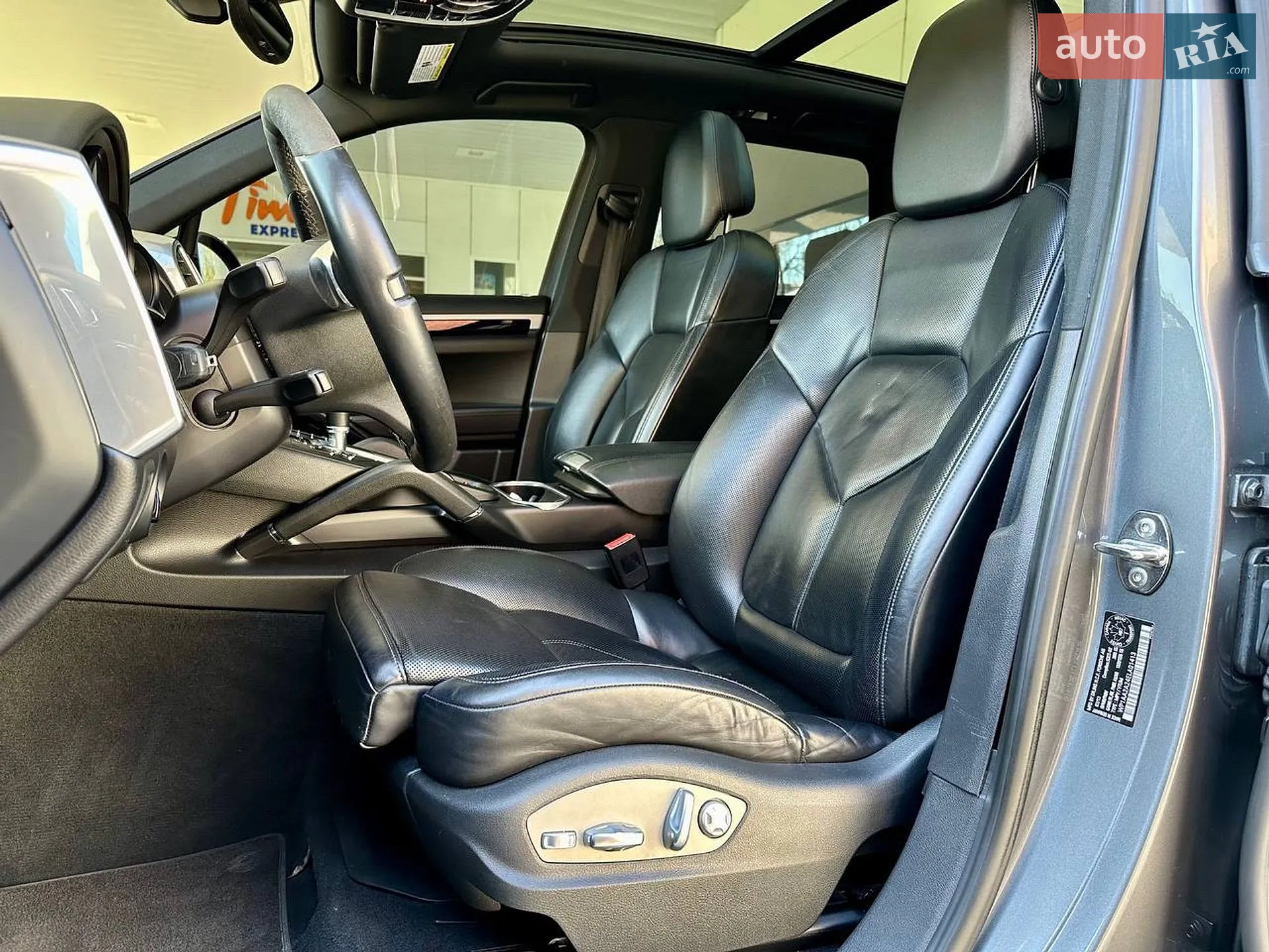 2013 Porsche Cayenne - мініатюра 11