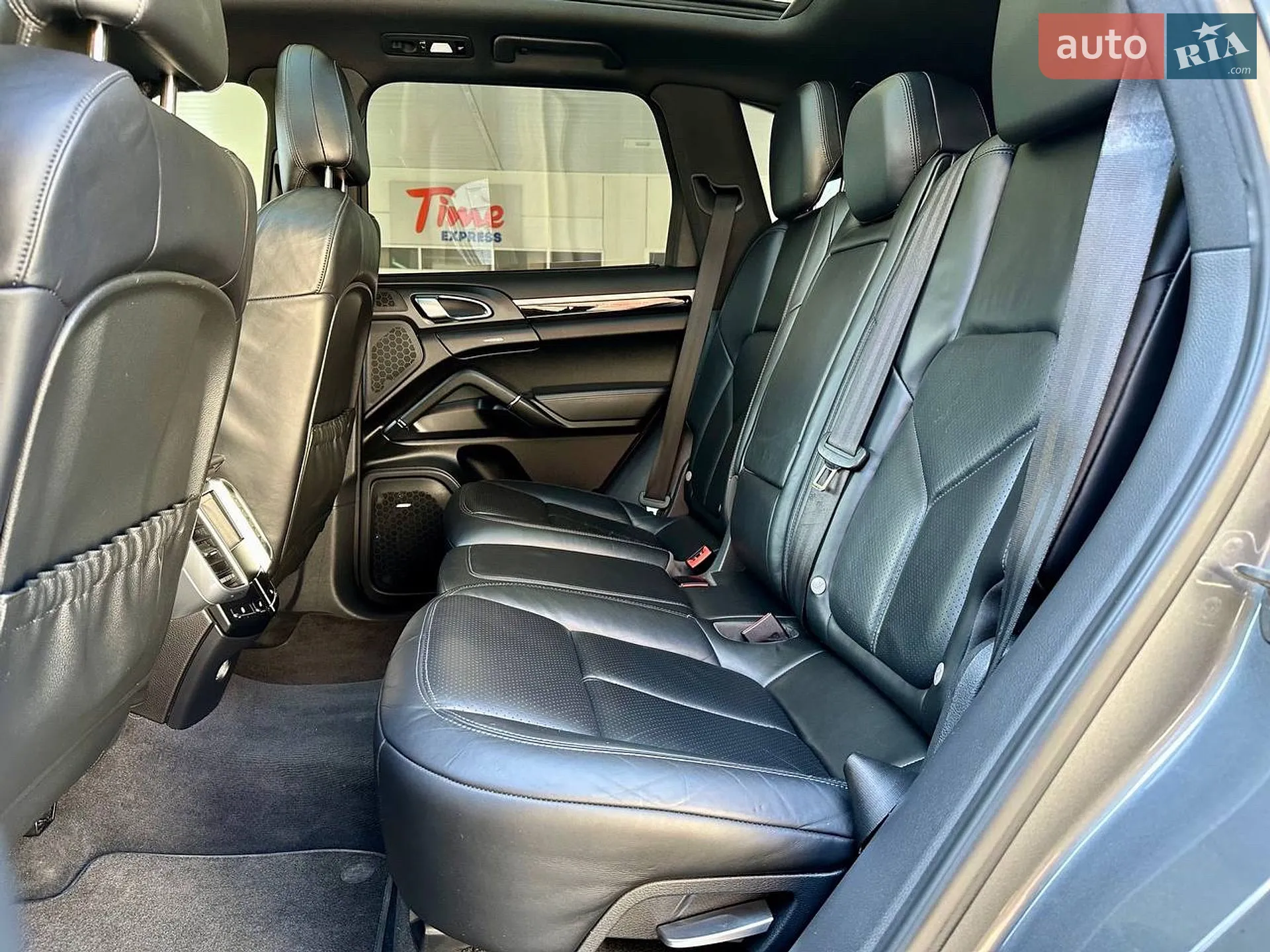 2013 Porsche Cayenne - мініатюра 14