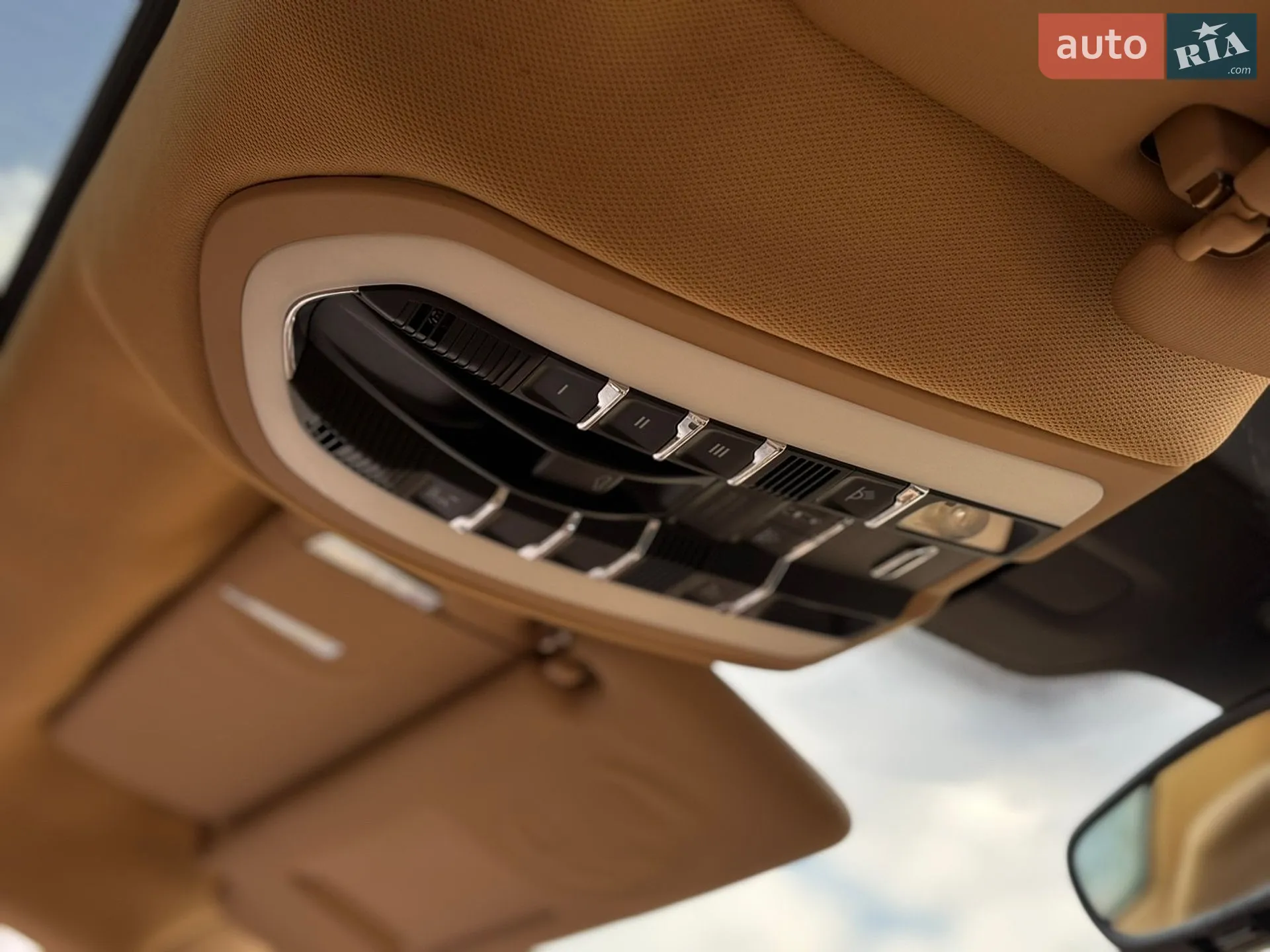 2012 Porsche Cayenne - мініатюра 24