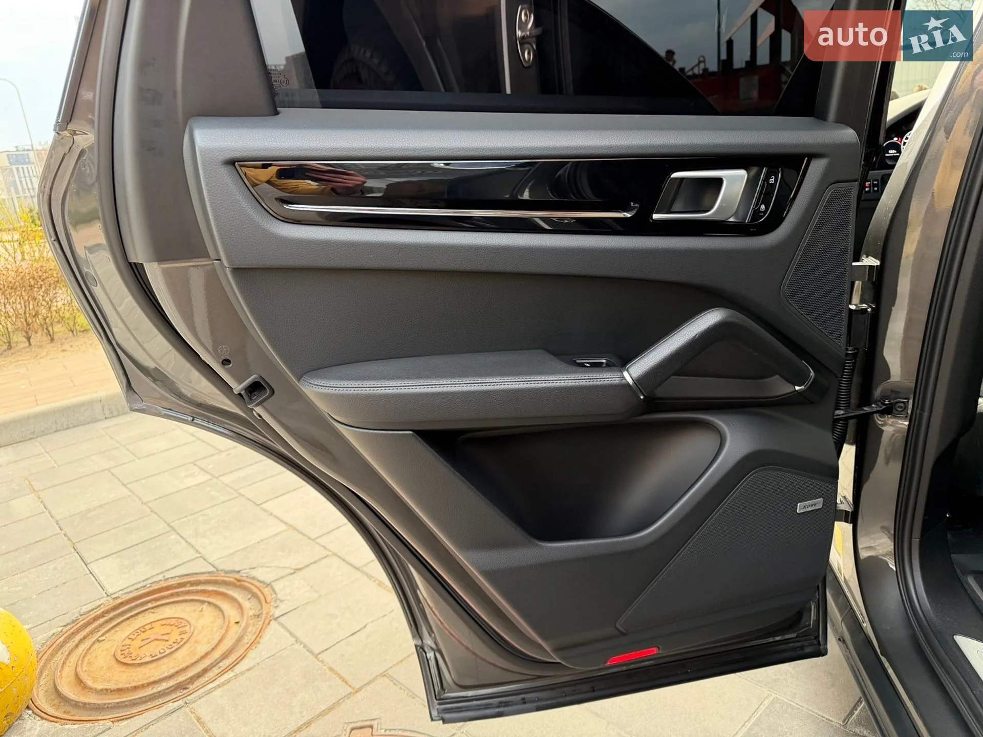 2020 Porsche Cayenne - мініатюра 20