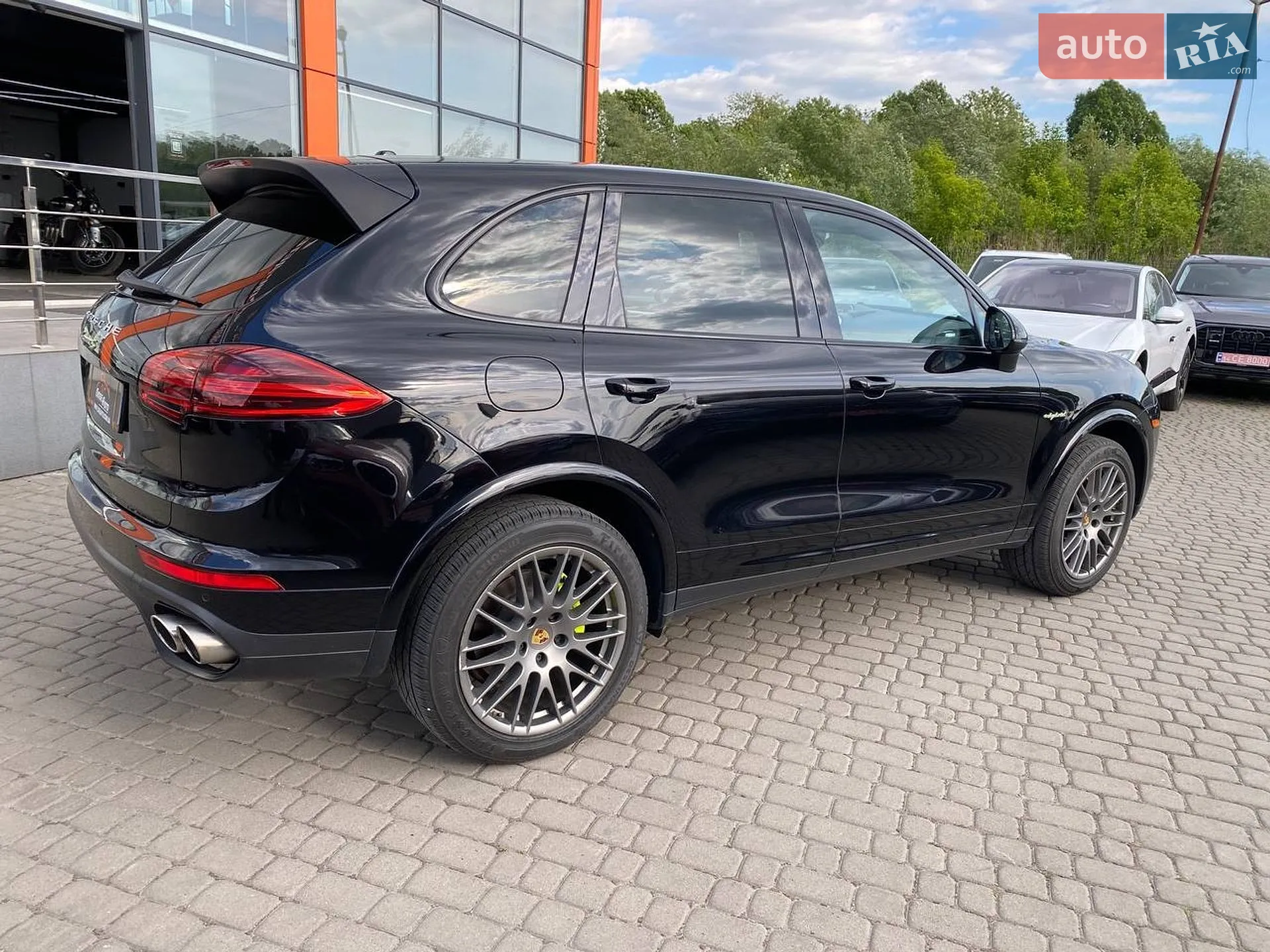 2016 Porsche Cayenne - мініатюра 8