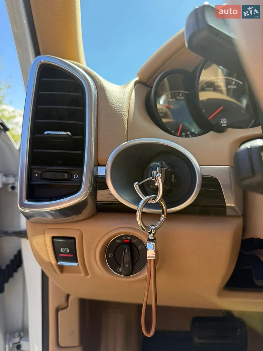 2013 Porsche Cayenne - мініатюра 13