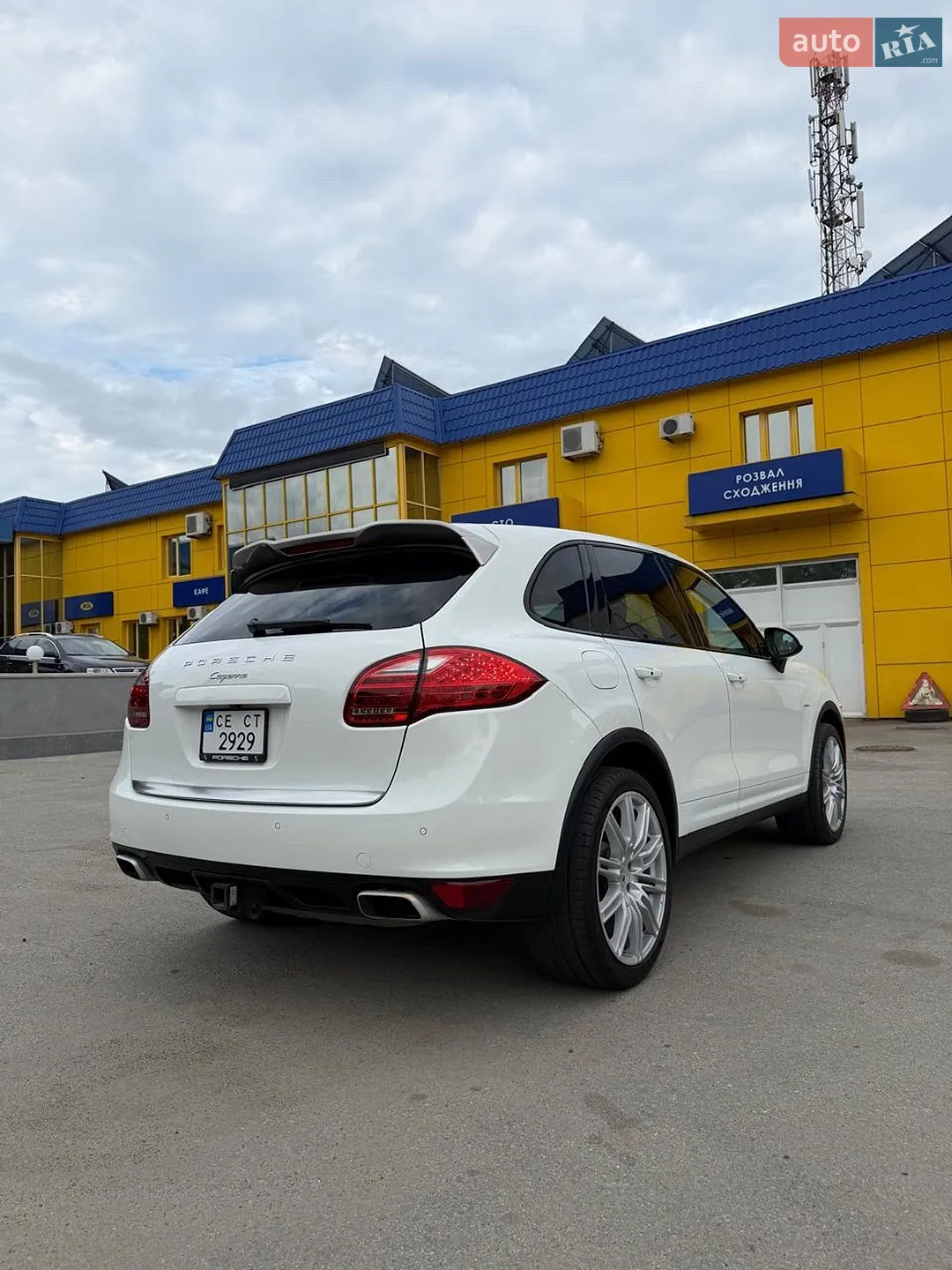 2014 Porsche Cayenne - мініатюра 5