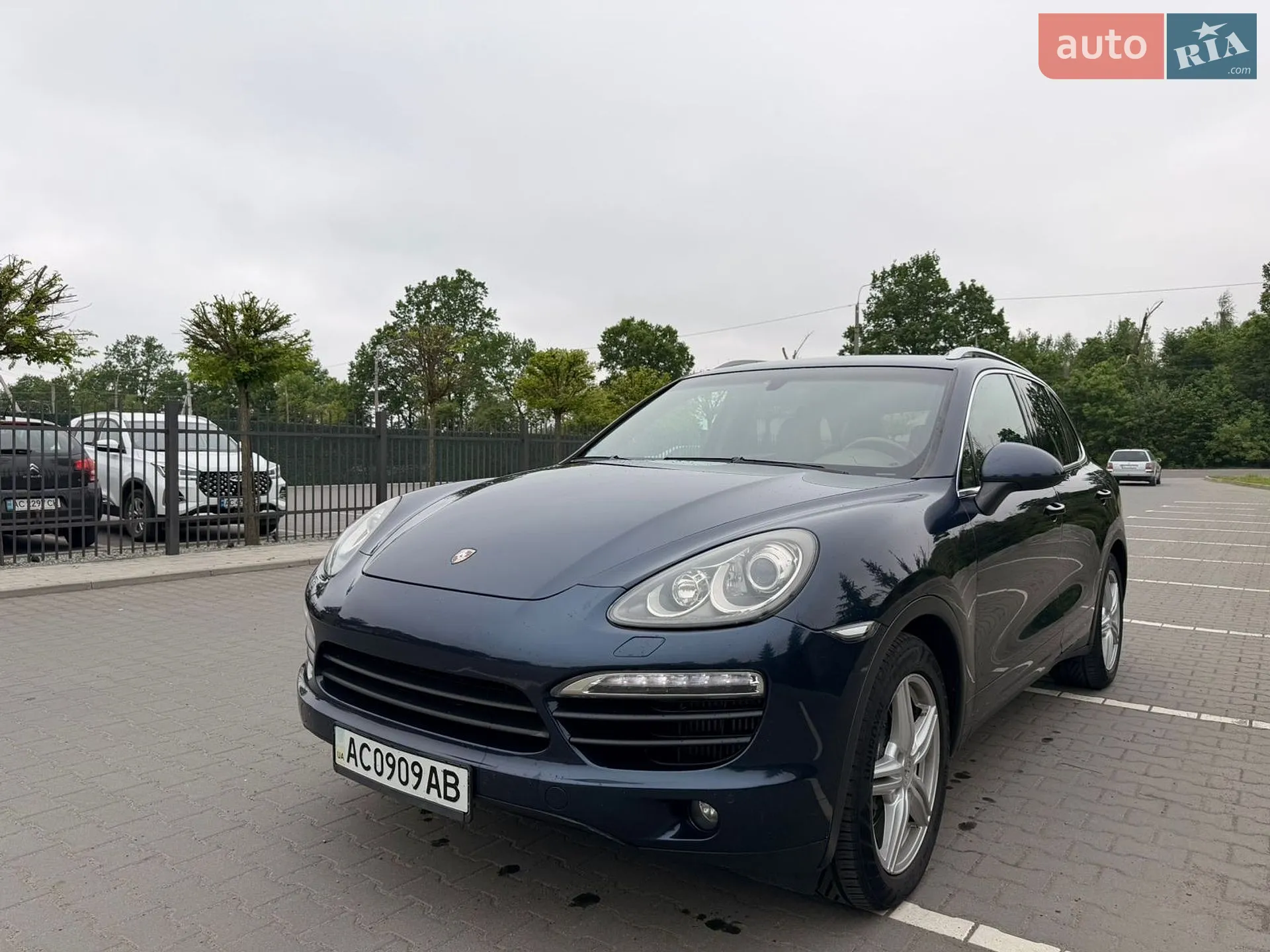 2010 Porsche Cayenne - мініатюра 2