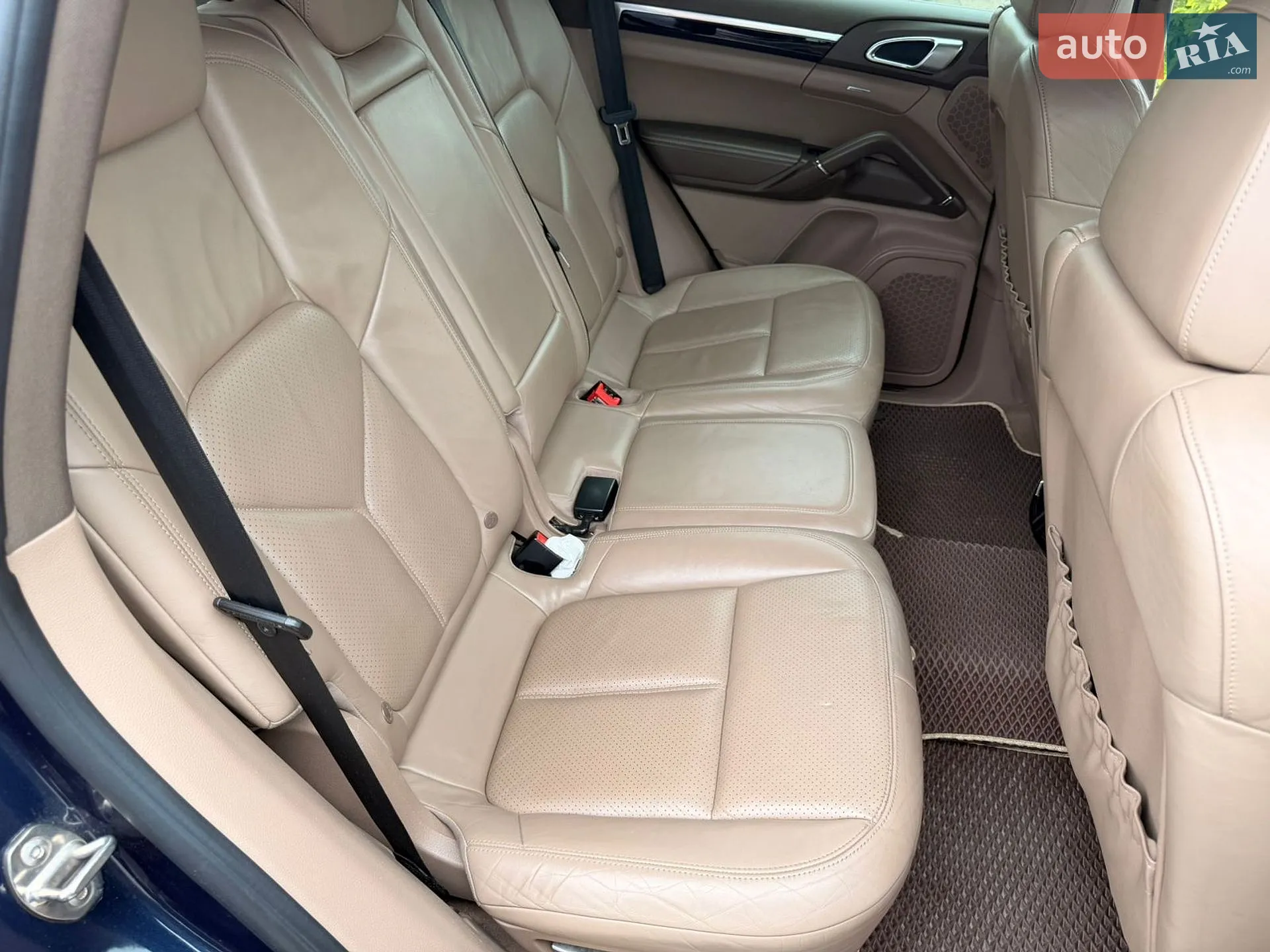 2010 Porsche Cayenne - мініатюра 51
