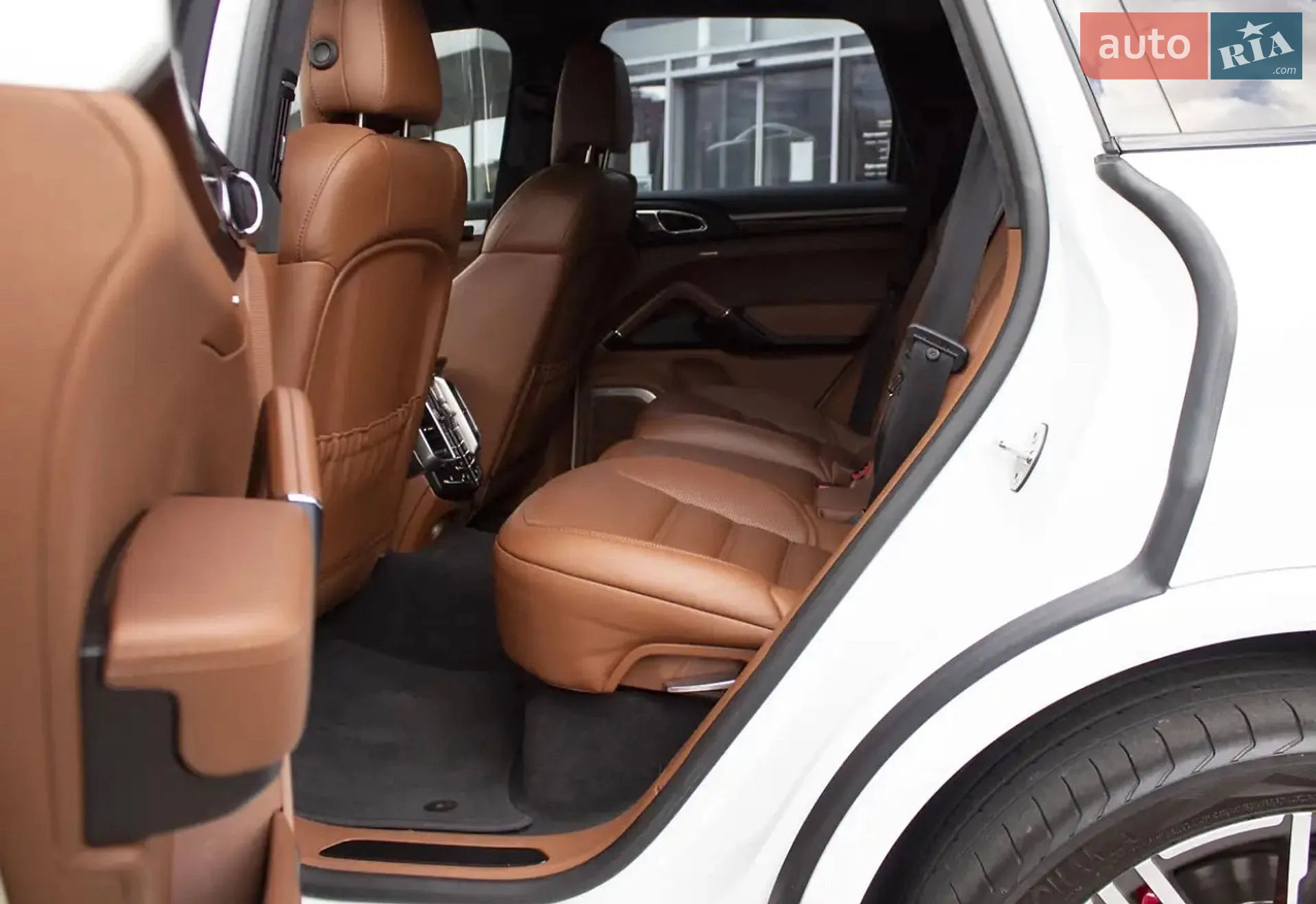 2015 Porsche Cayenne - мініатюра 10