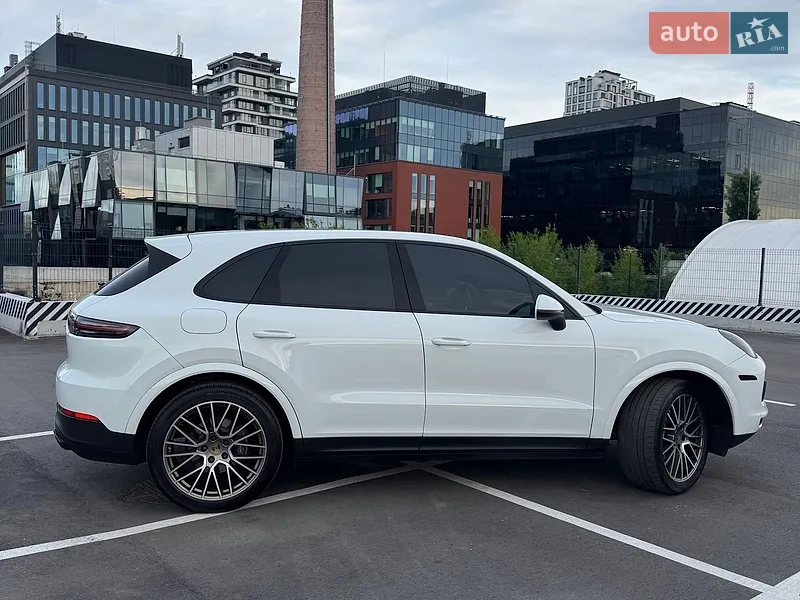 Porsche Cayenne 2022