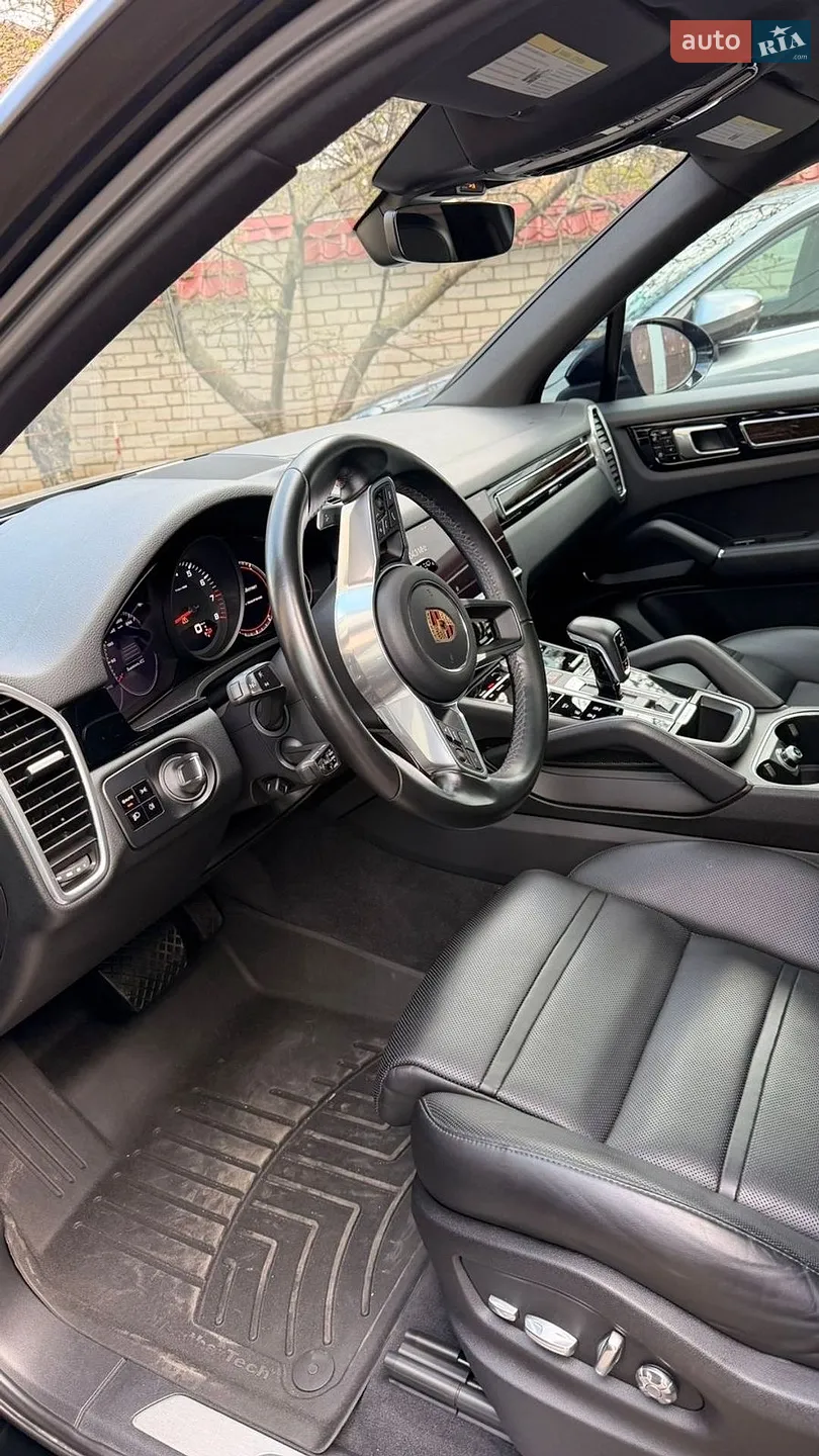 2020 Porsche Cayenne - мініатюра 3