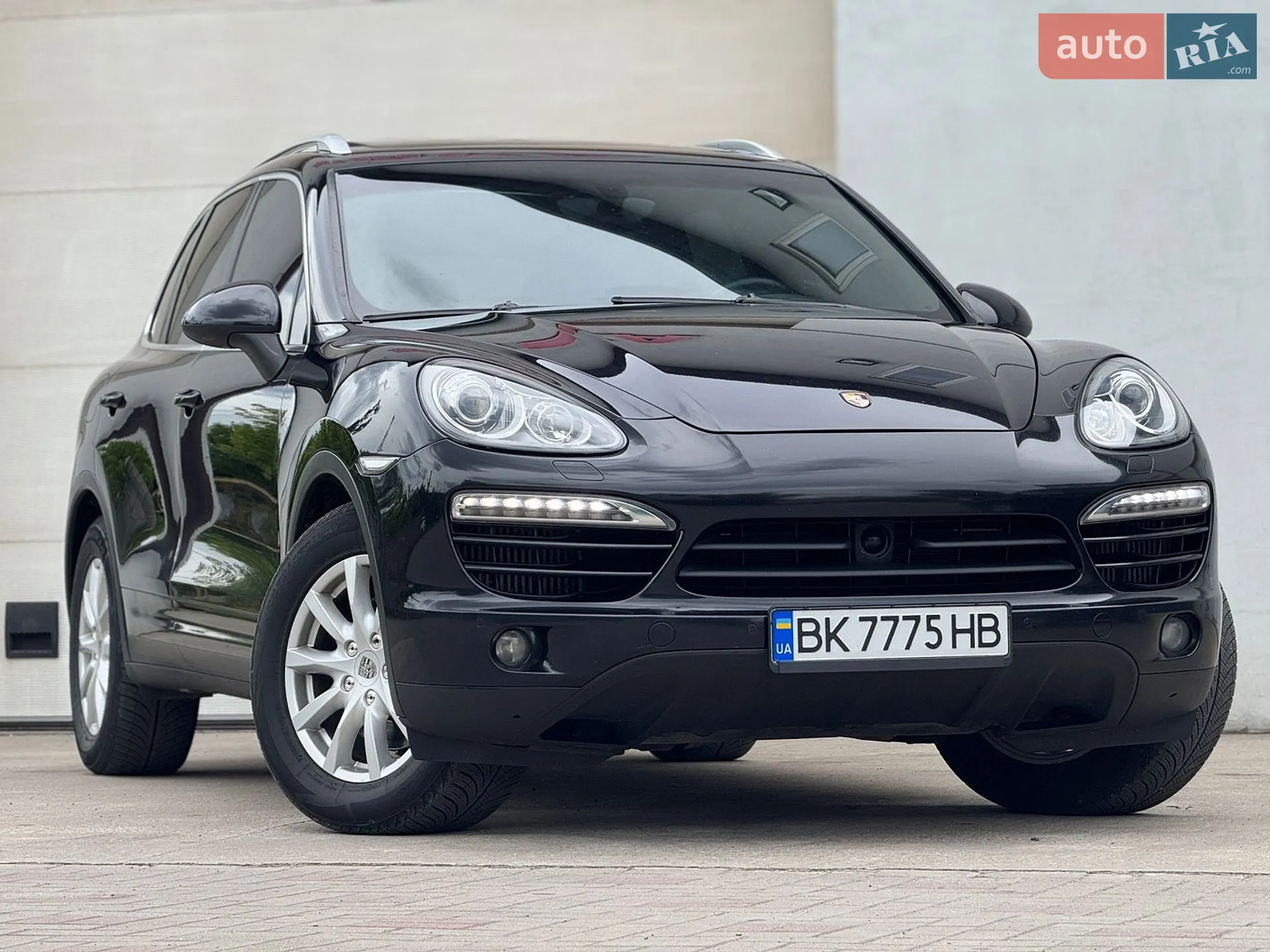 2011 Porsche Cayenne - мініатюра 2