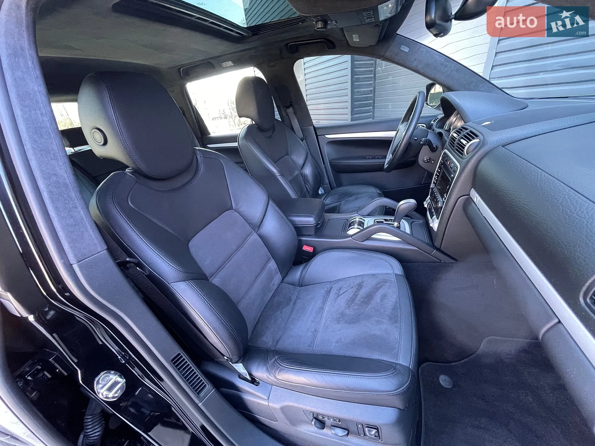 2010 Porsche Cayenne - мініатюра 34