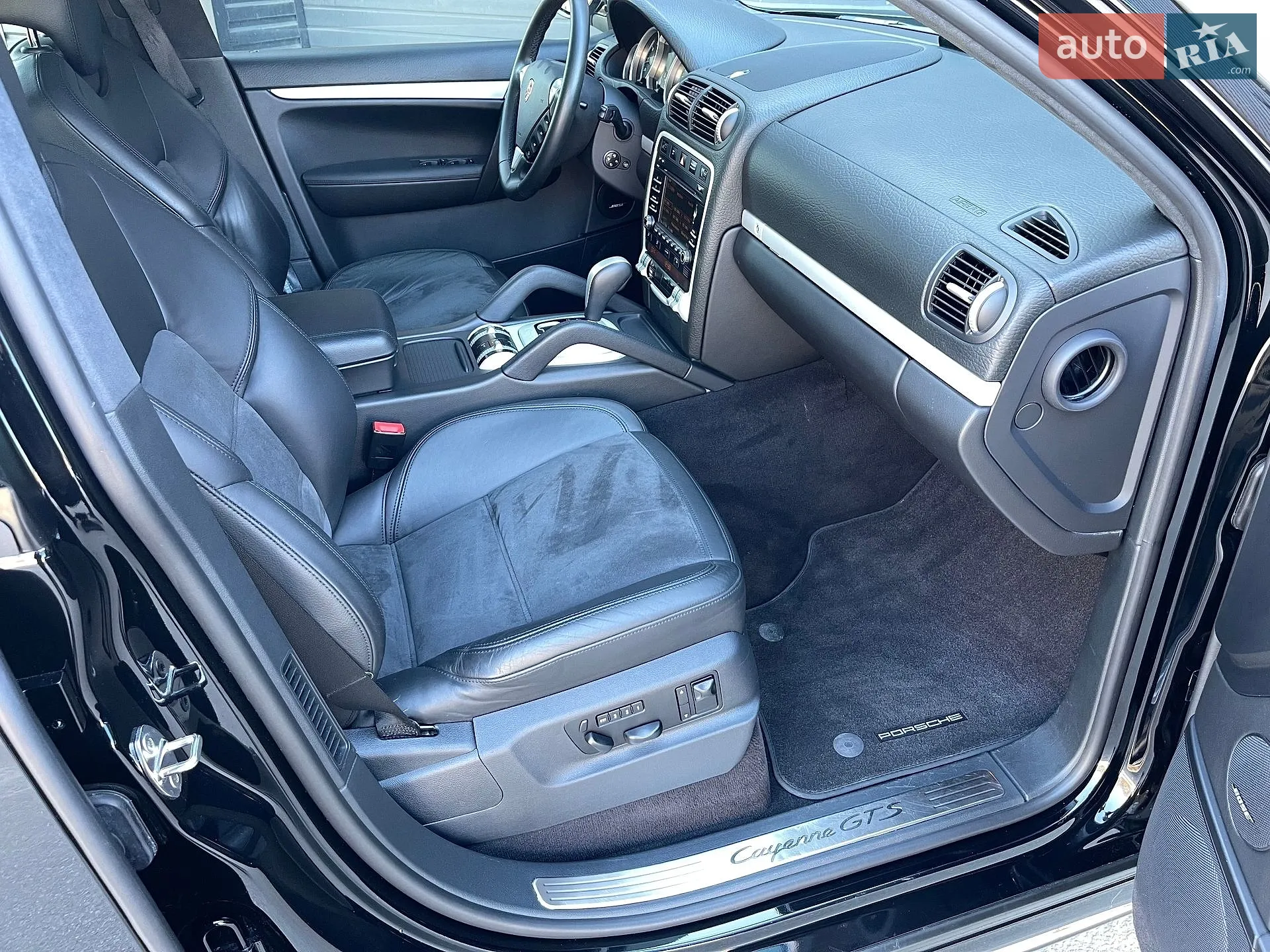2010 Porsche Cayenne - мініатюра 37