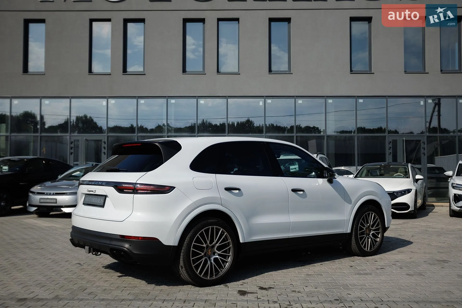 2022 Porsche Cayenne - мініатюра 3