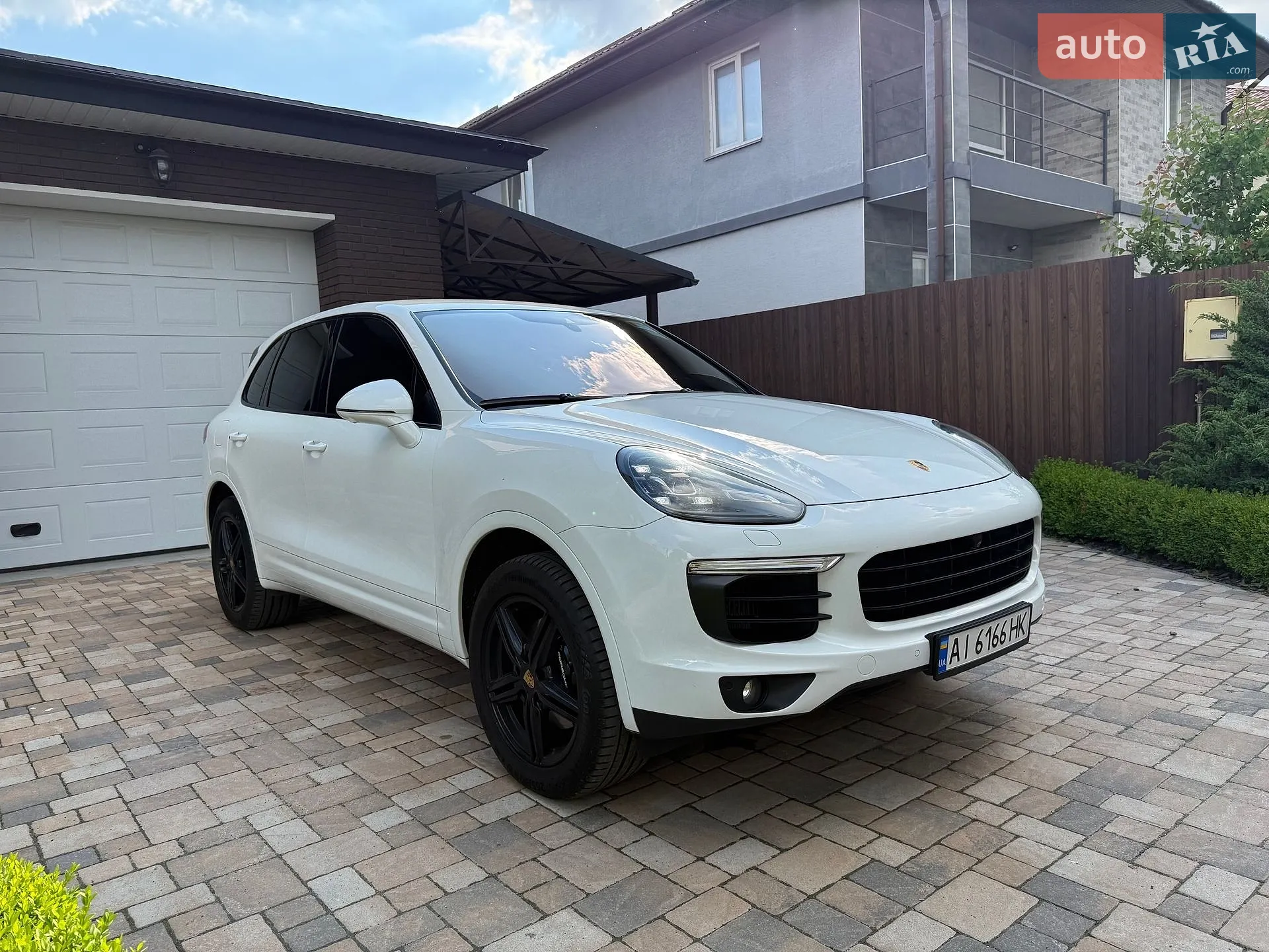2016 Porsche Cayenne - мініатюра 78