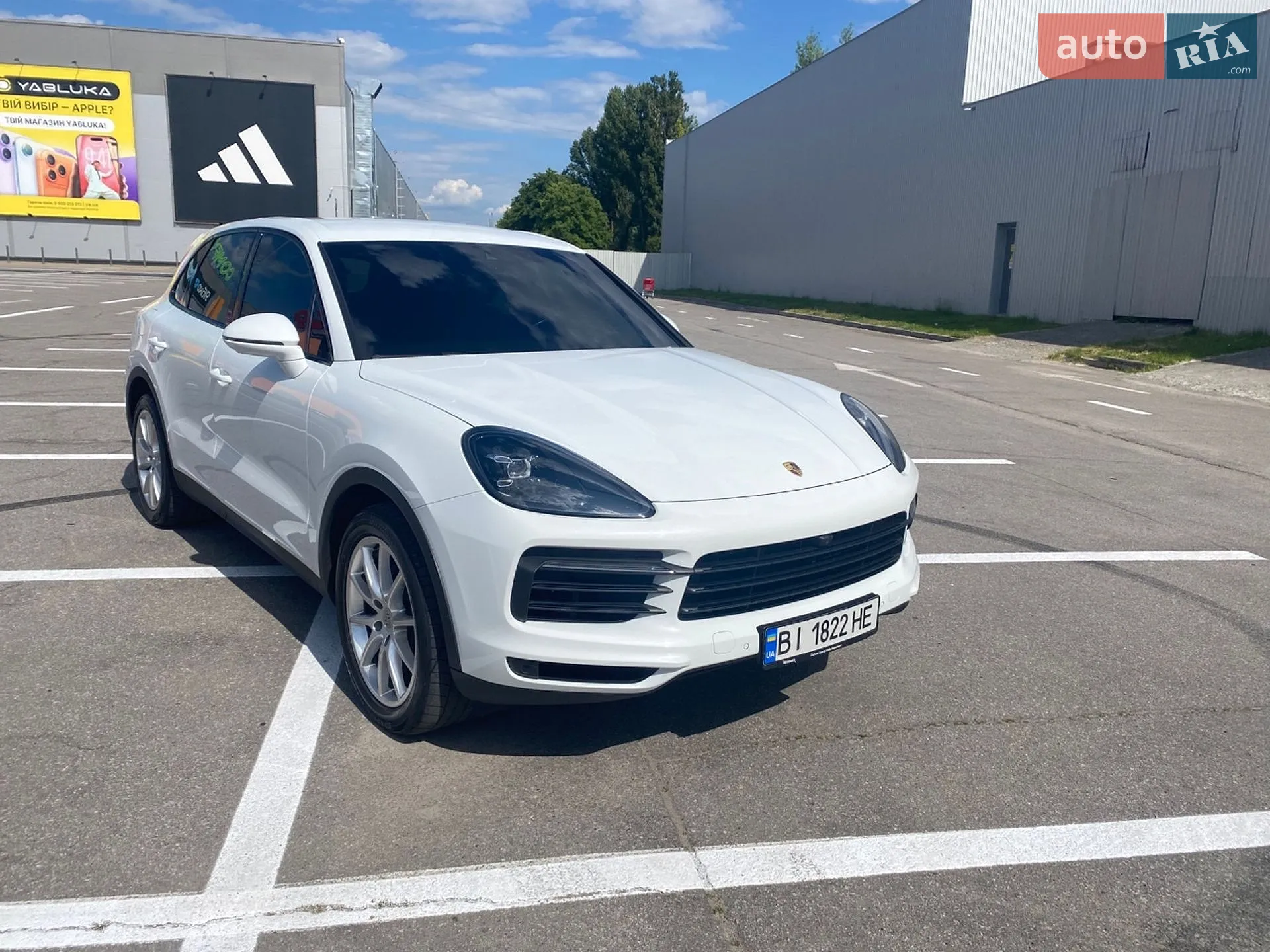 2019 Porsche Cayenne - мініатюра 2