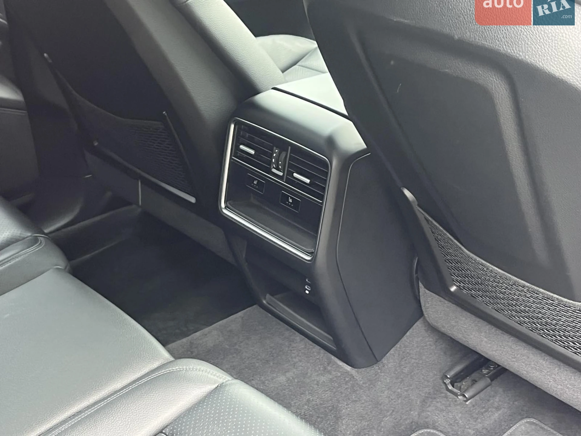2020 Porsche Cayenne - мініатюра 40