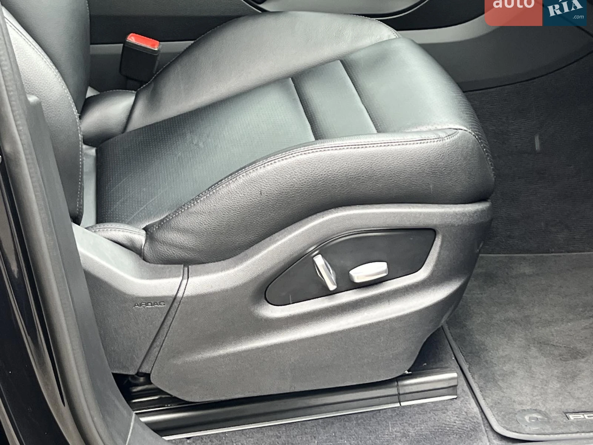 2020 Porsche Cayenne - мініатюра 43