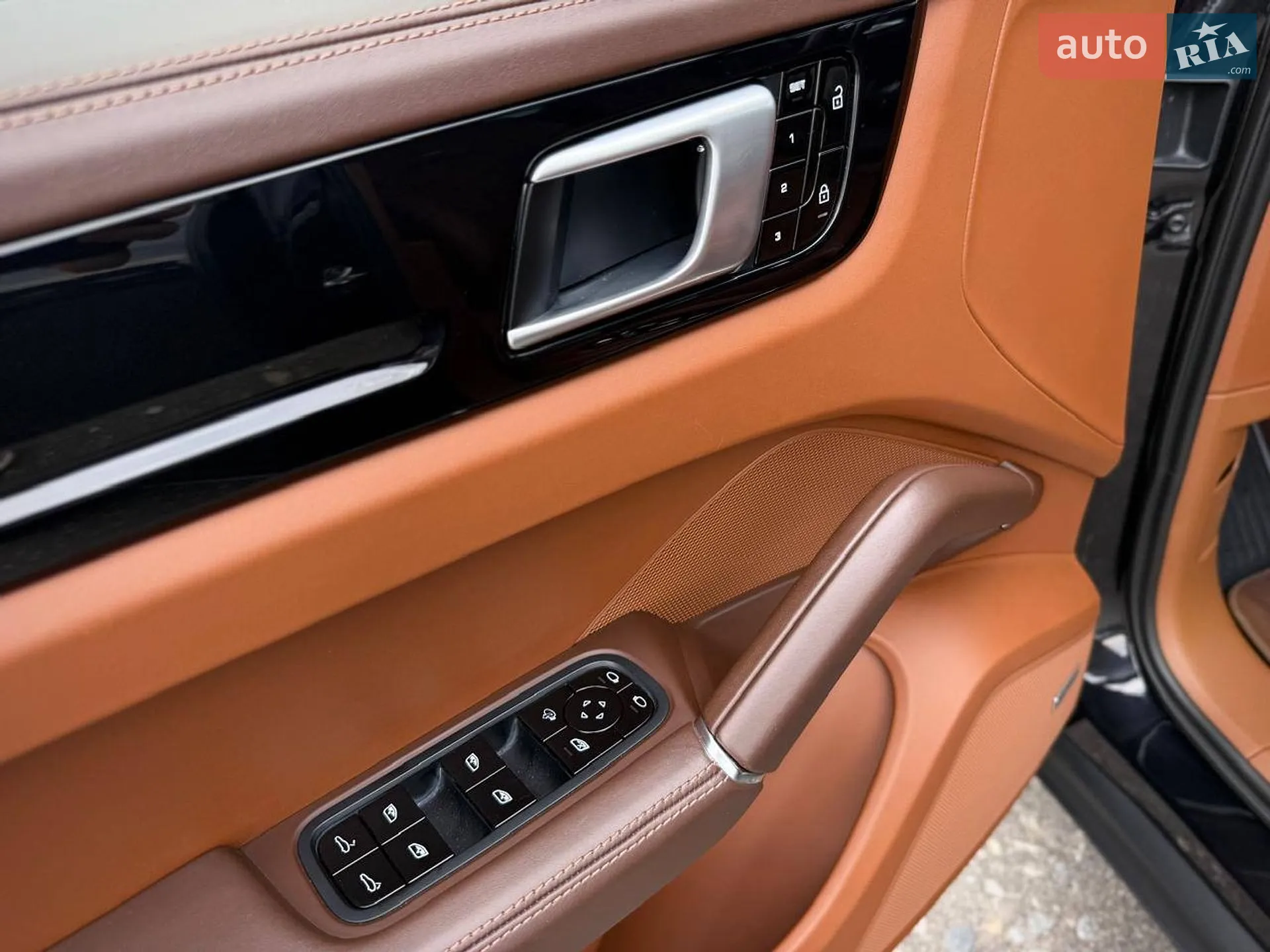 2019 Porsche Cayenne Coupe - мініатюра 54