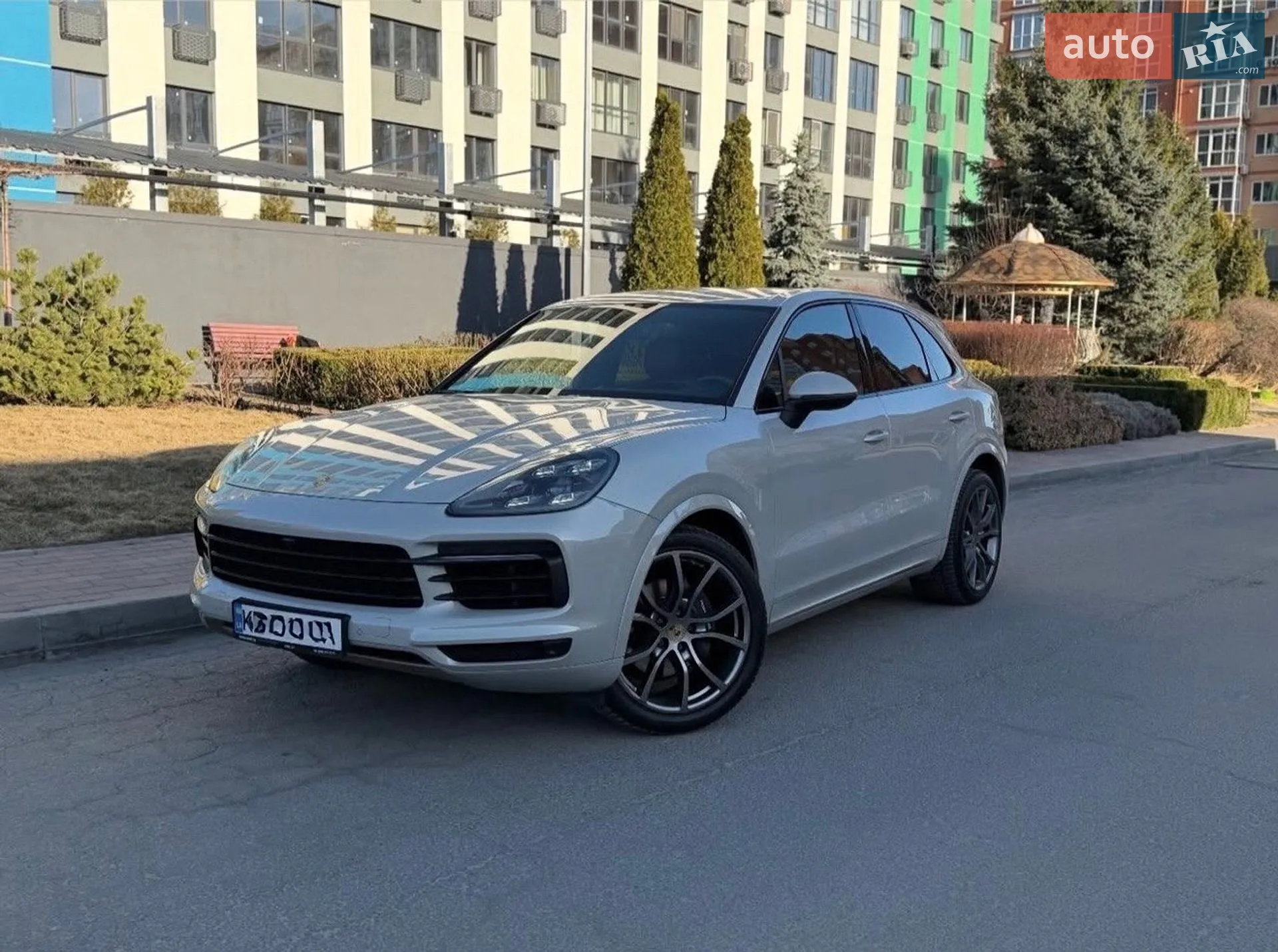 2020 Porsche Cayenne - мініатюра 2