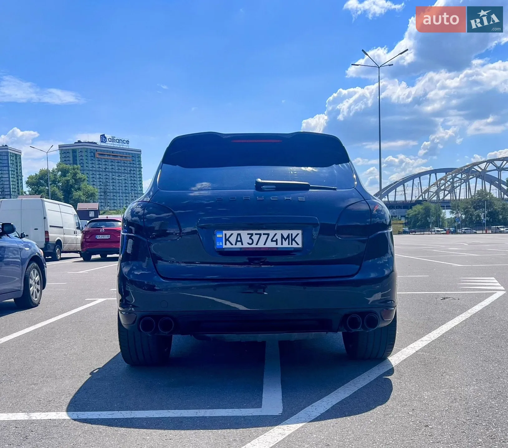 2011 Porsche Cayenne - мініатюра 29