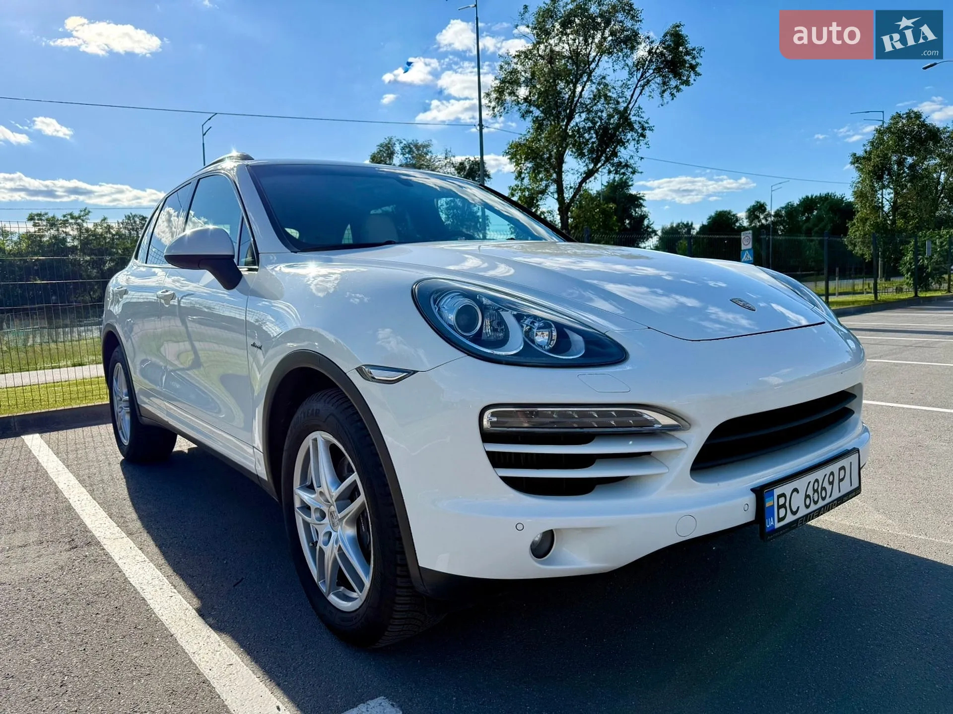 2011 Porsche Cayenne - мініатюра 3