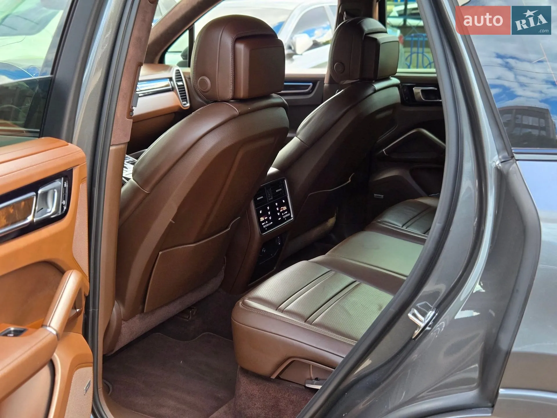 2019 Porsche Cayenne - мініатюра 22