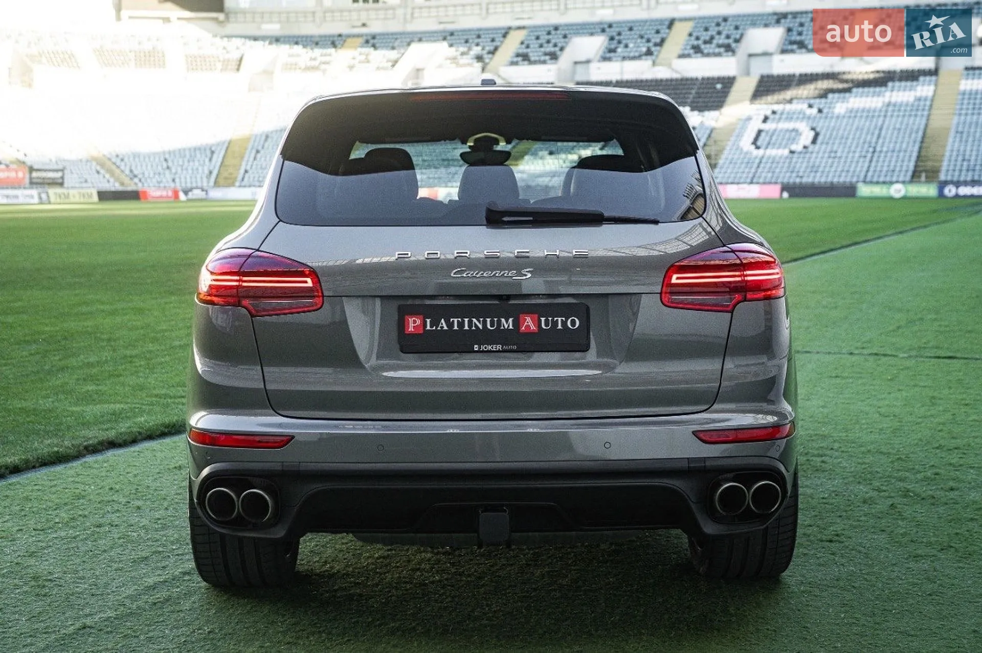 2016 Porsche Cayenne - мініатюра 9