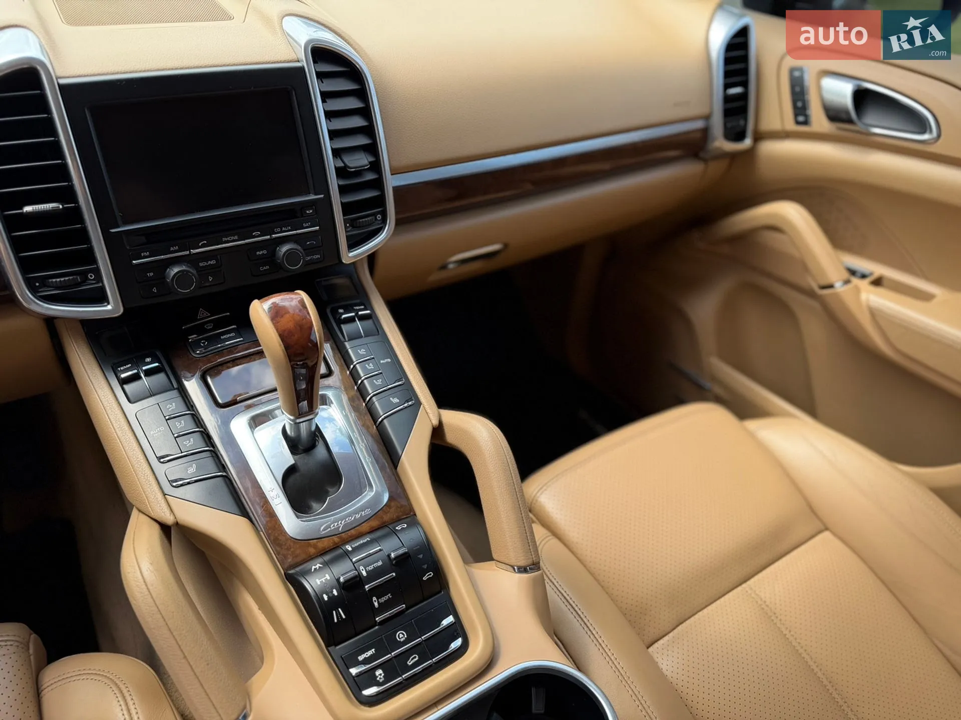 2011 Porsche Cayenne - мініатюра 12