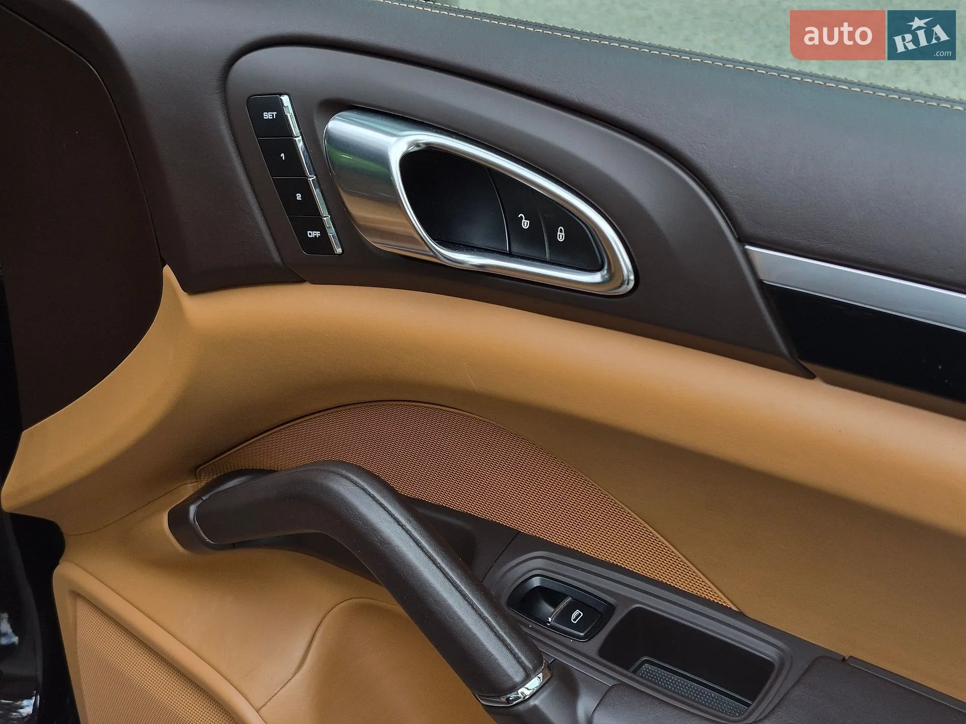 2012 Porsche Cayenne - мініатюра 24