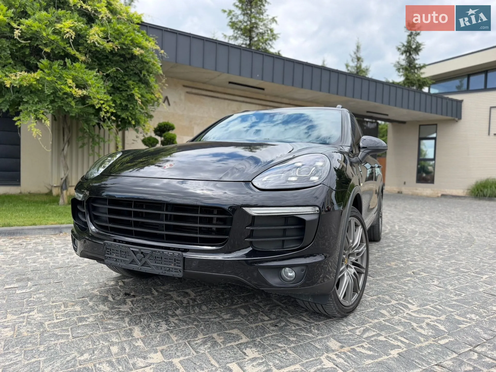 2015 Porsche Cayenne - мініатюра 2