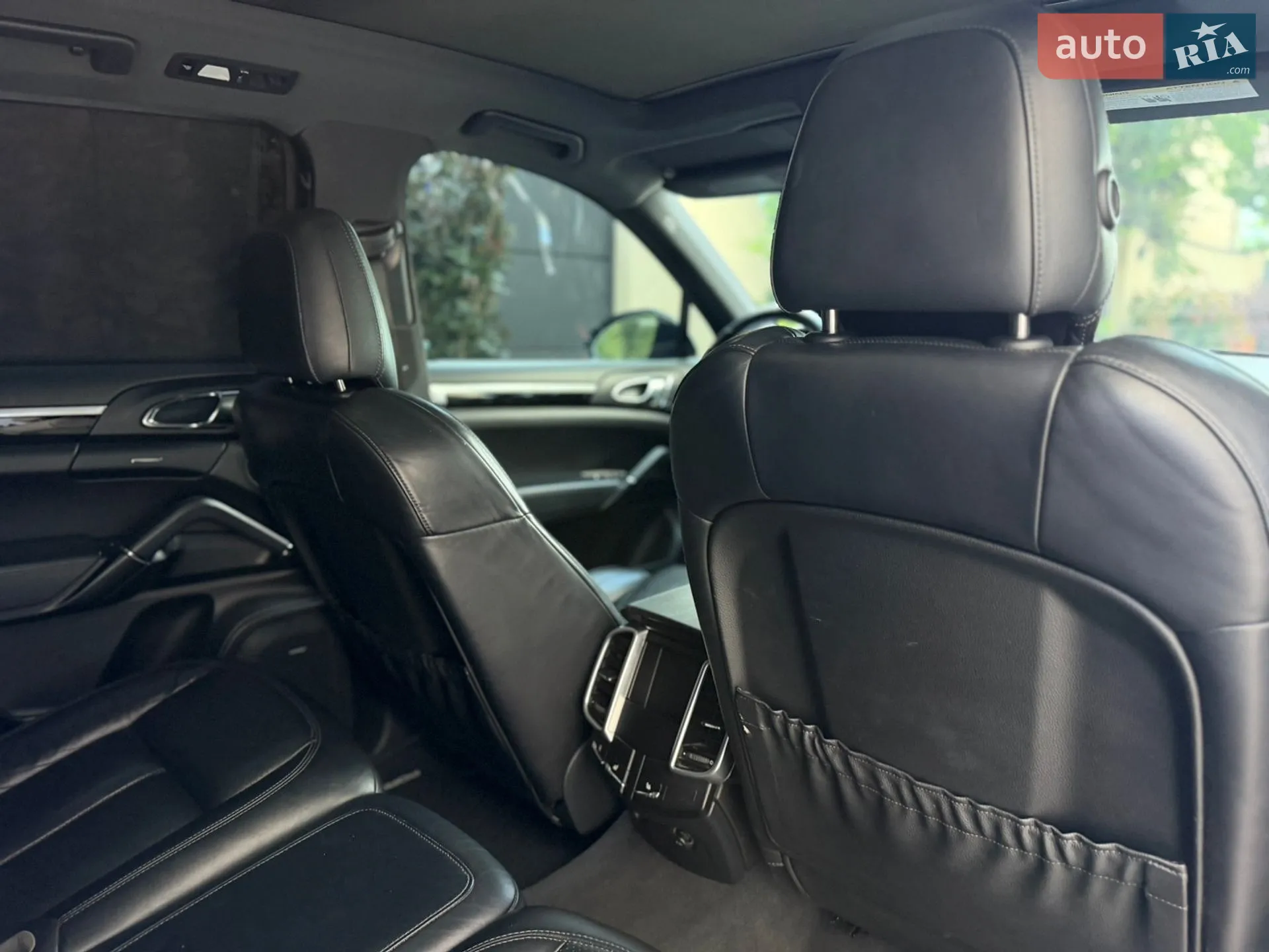 2015 Porsche Cayenne - мініатюра 35