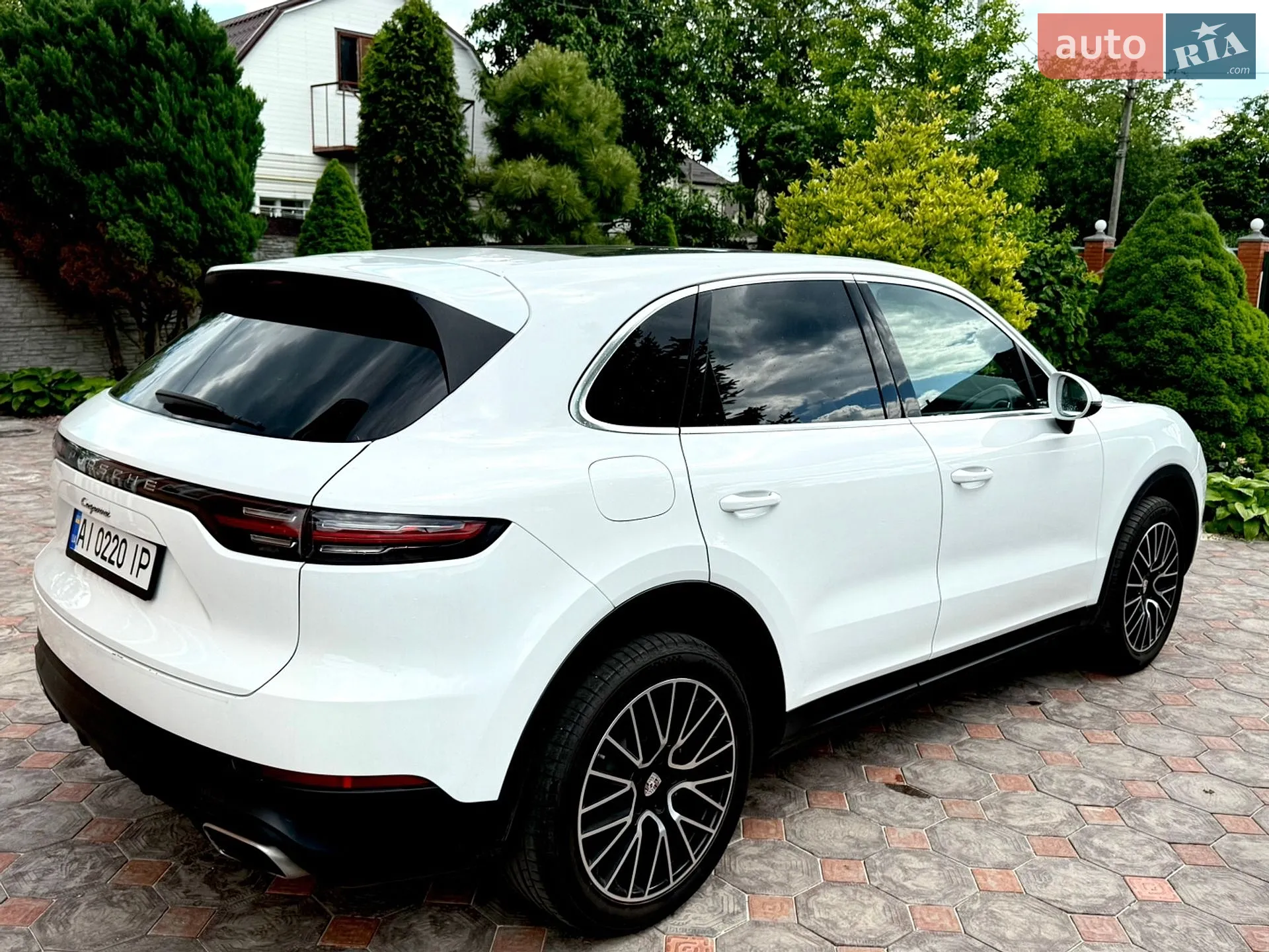 2020 Porsche Cayenne - мініатюра 5