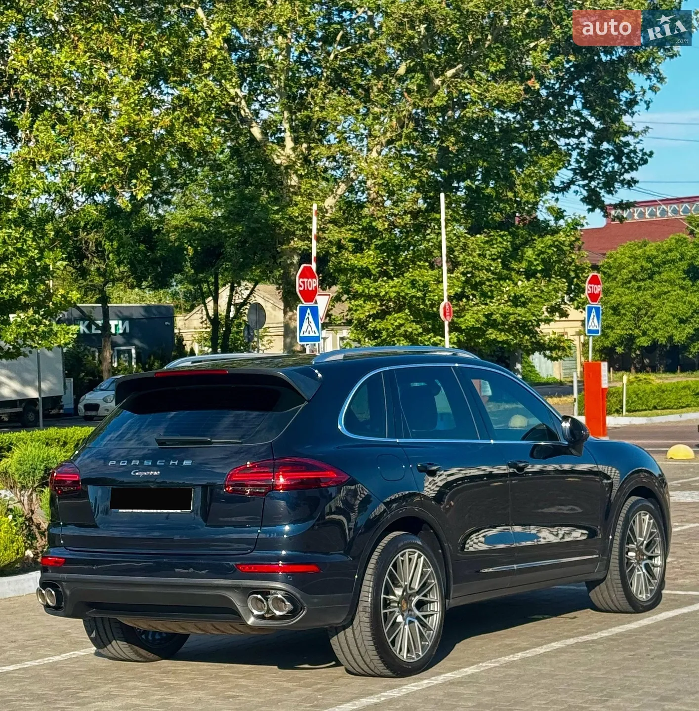 2016 Porsche Cayenne - мініатюра 14