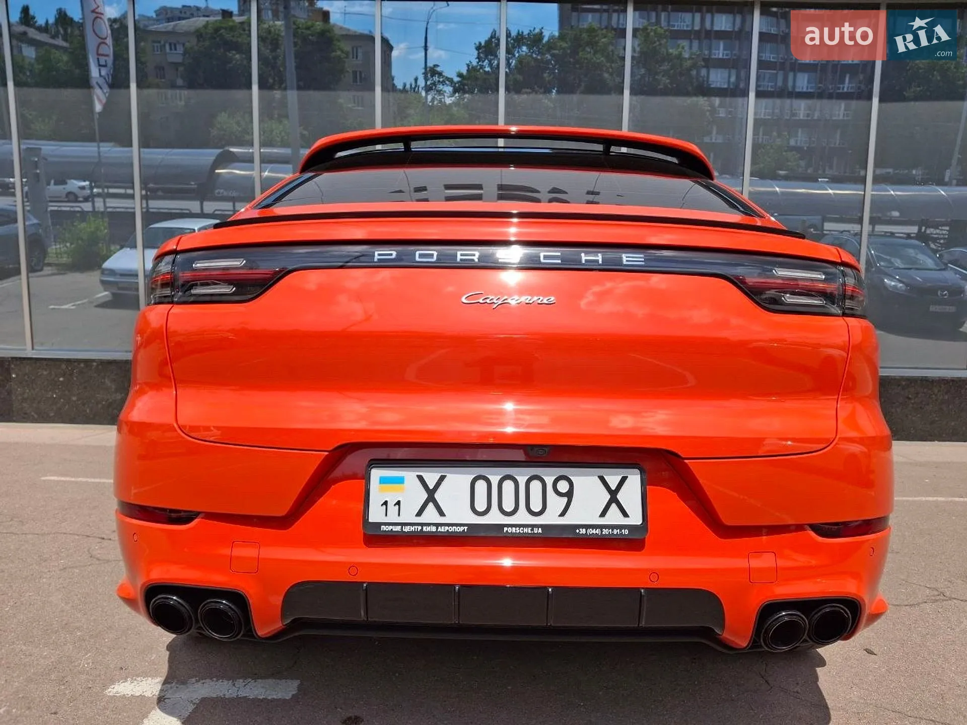 2020 Porsche Cayenne - мініатюра 5