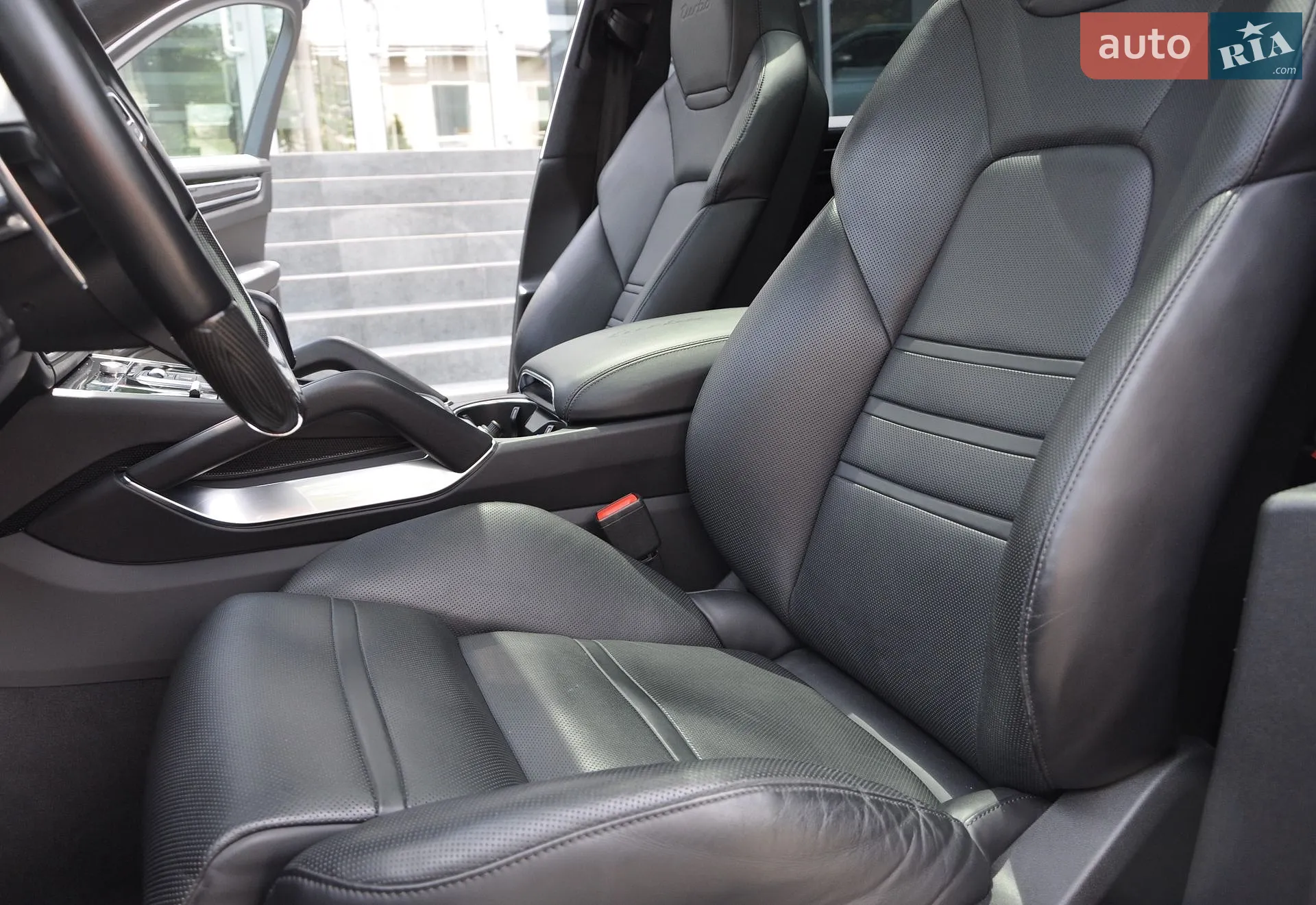 2019 Porsche Cayenne - мініатюра 37
