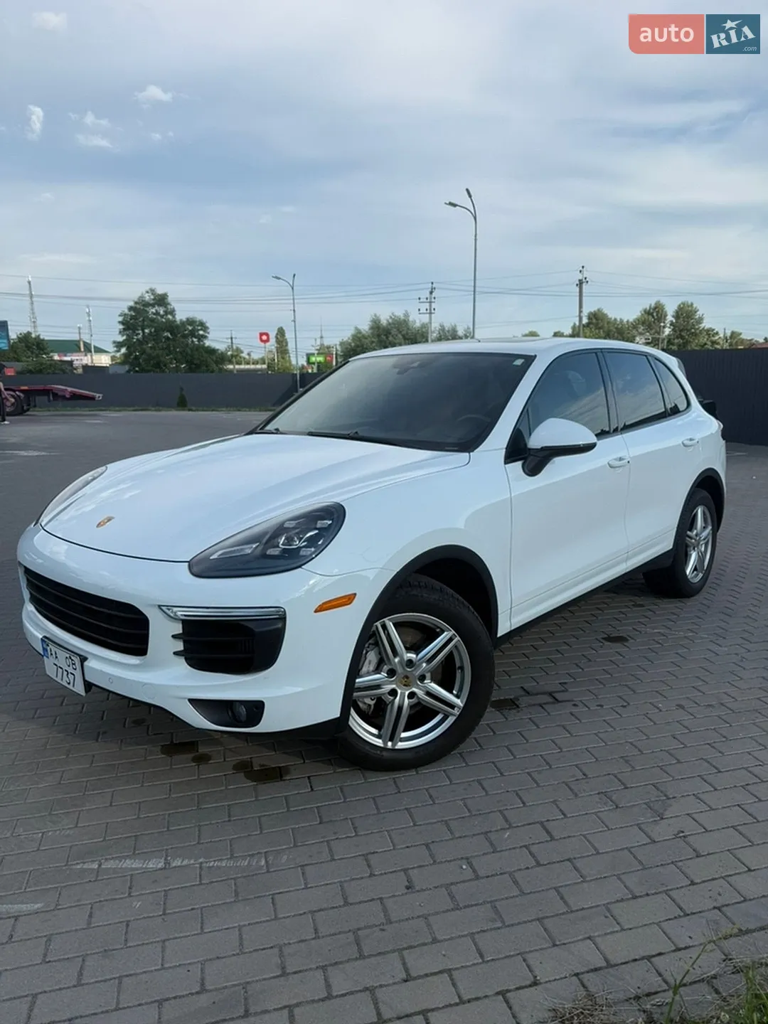 2016 Porsche Cayenne - мініатюра 4
