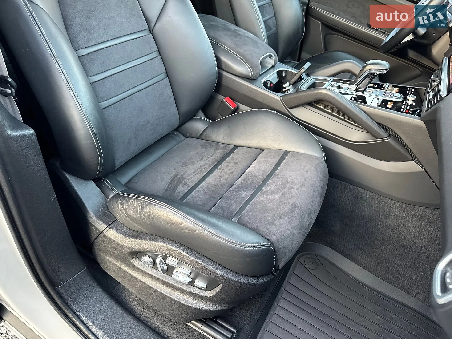 2021 Porsche Cayenne - мініатюра 38
